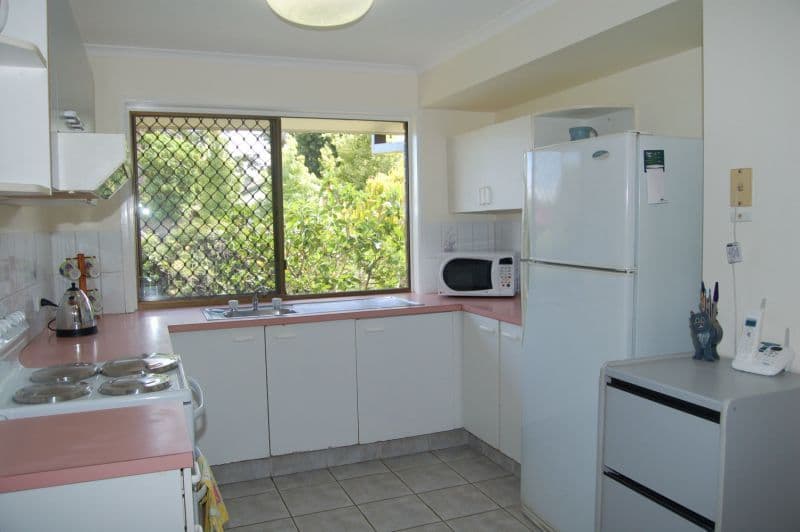2  Kingfield Court, REGENTS PARK QLD 4118, Regents Park - Thumbnail 2
