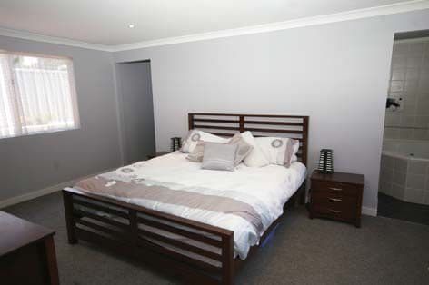 8 Binstead Court, KOONDOOLA WA 6064, Koondoola - Thumbnail 2