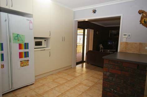 8 Binstead Court, KOONDOOLA WA 6064, Koondoola - Thumbnail 5