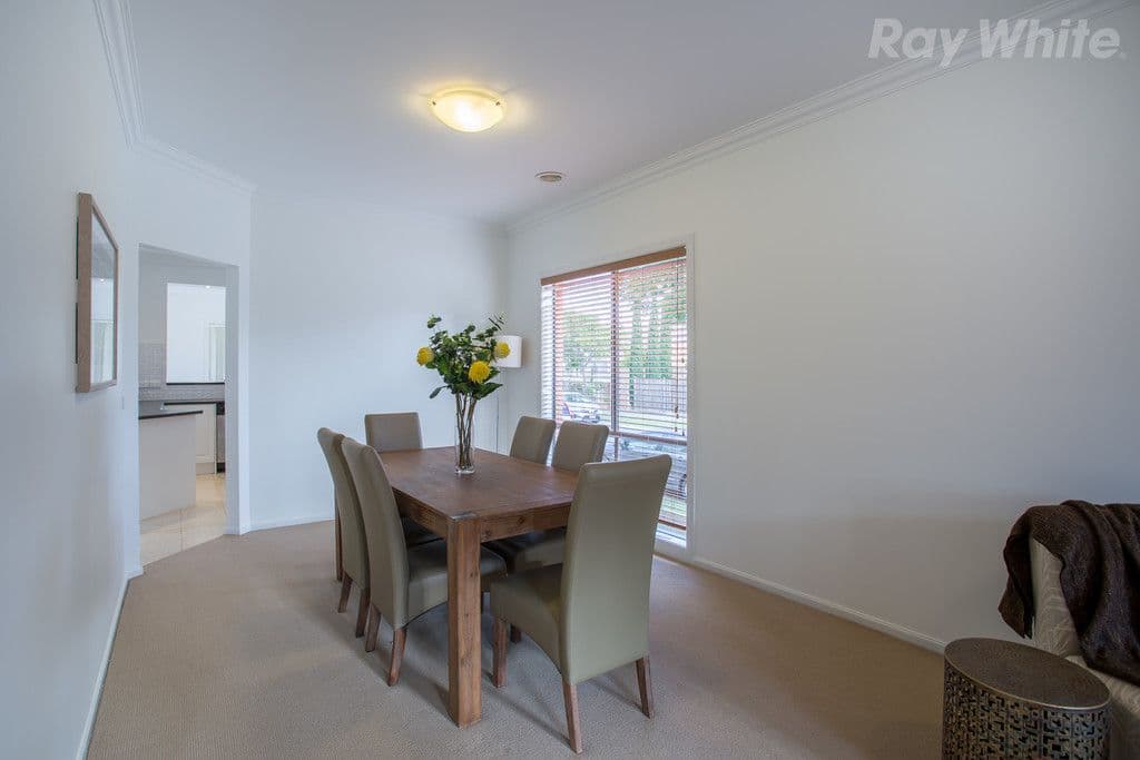 31 Tennyson Circuit, Mill Park VIC 3082, Mill Park - Thumbnail 3