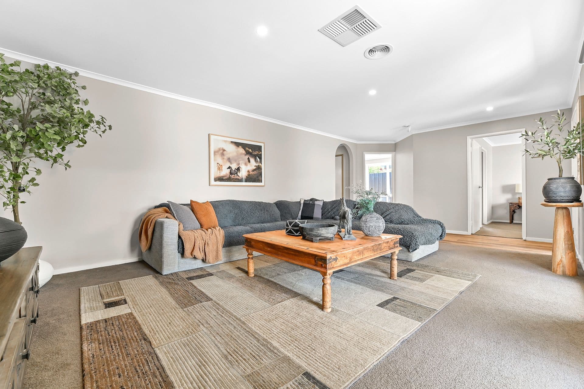 48 Barondi Avenue, Narre Warren VIC 3805, Narre Warren - Thumbnail 4