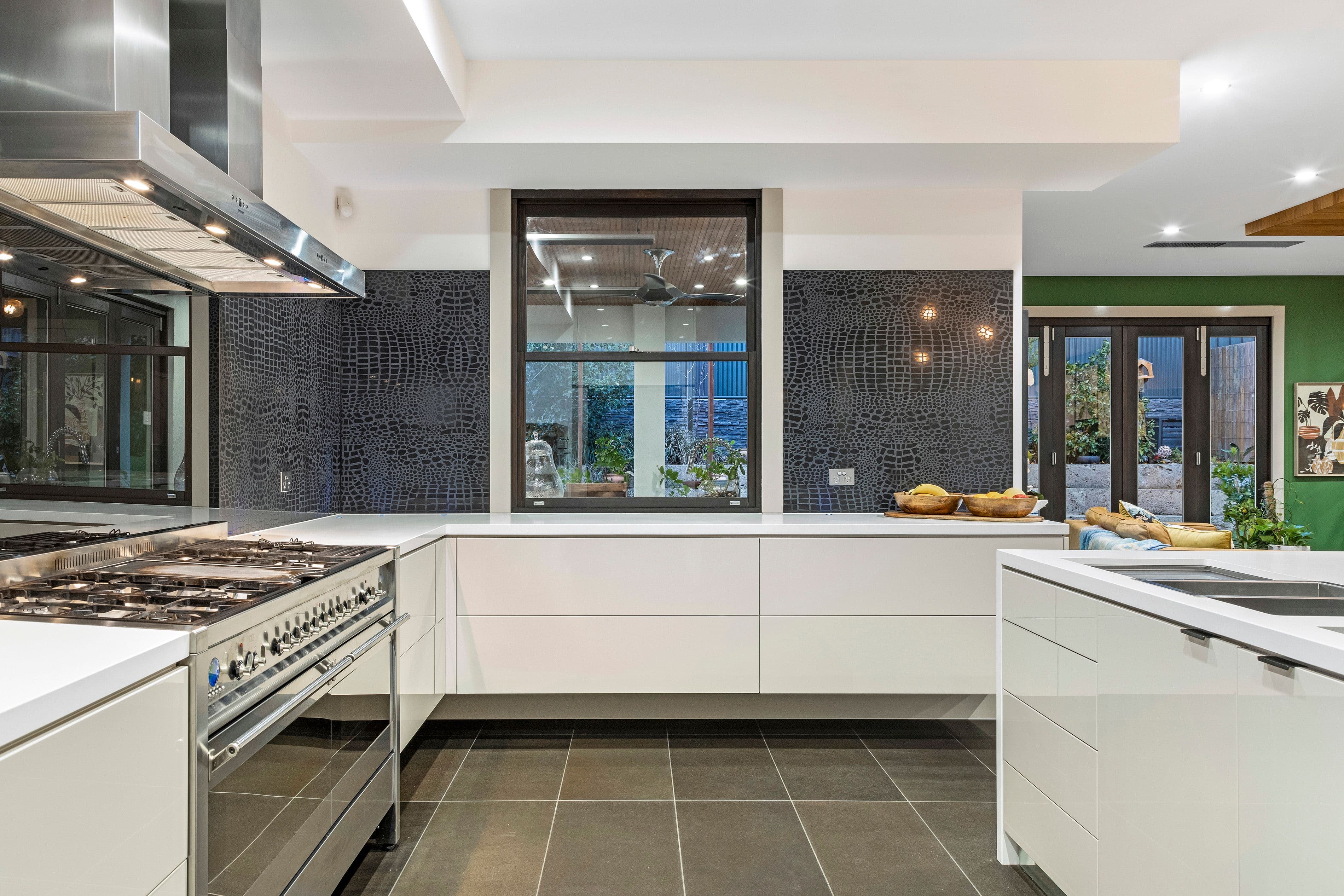 11 Kendal Avenue, Warragul, Warragul - Thumbnail 5