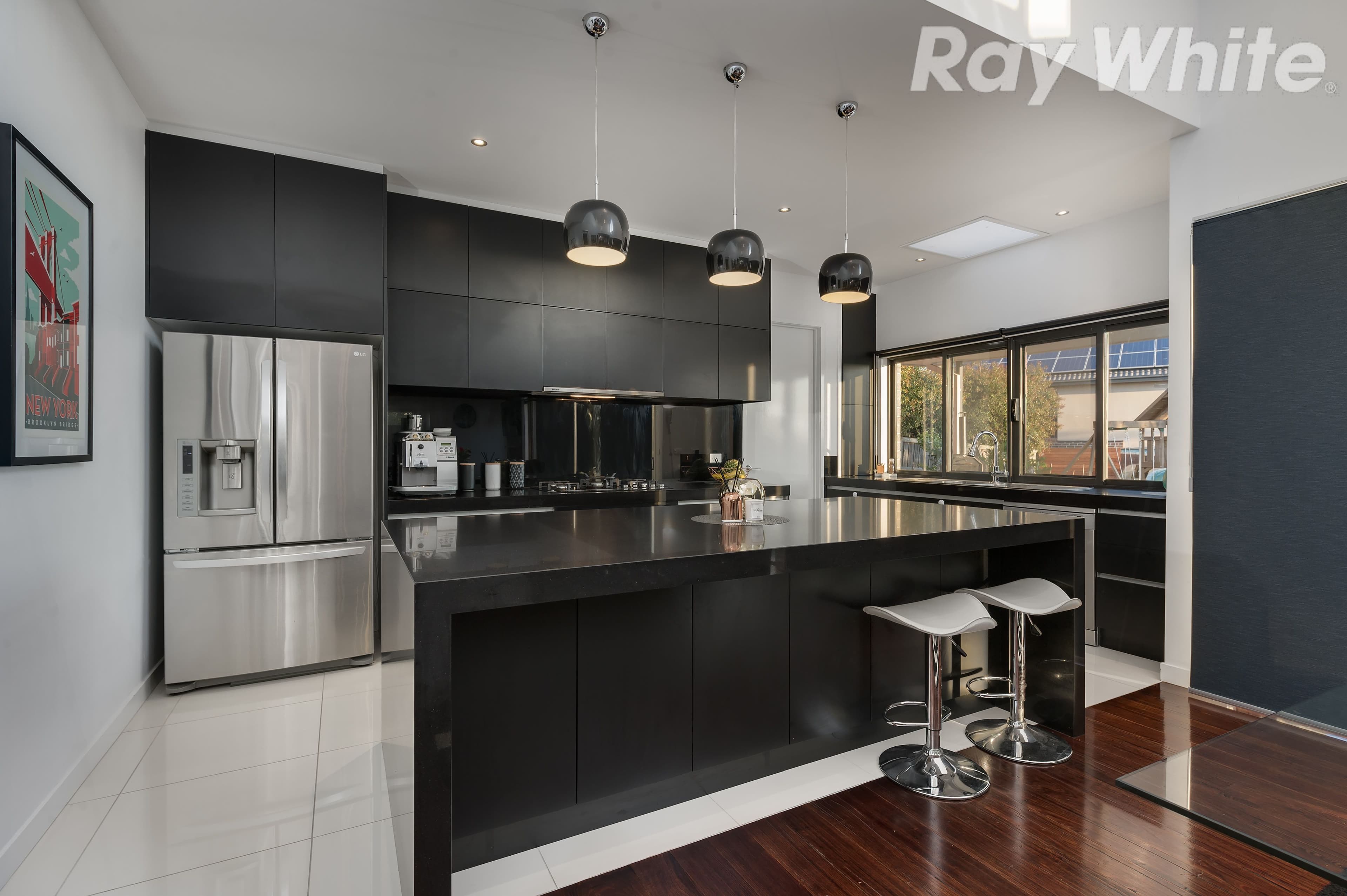 18 Bloomfield Drive, South Morang VIC 3752, South Morang - Thumbnail 5