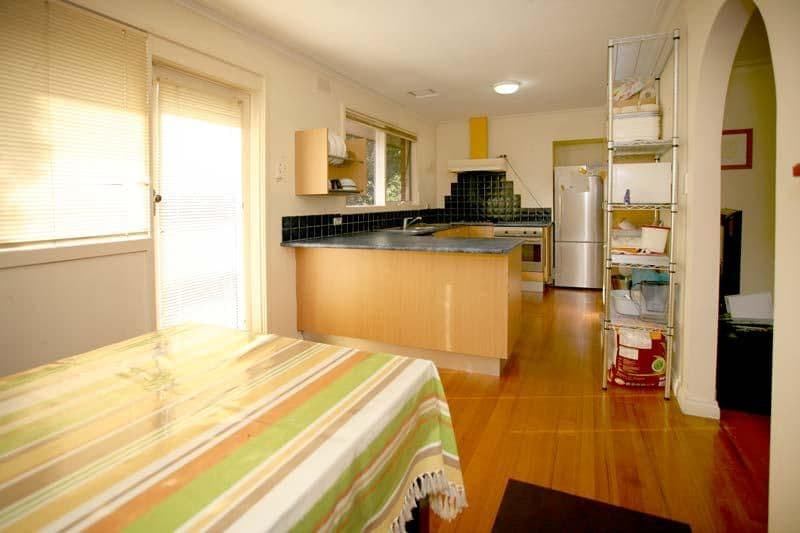 85 Avonhurst Drive, GLEN WAVERLEY VIC 3150, Glen Waverley - Thumbnail 4