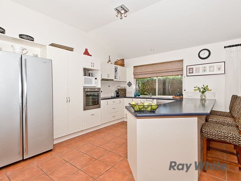 5 Montclare Court, CASHMERE QLD 4500, Cashmere - Thumbnail 4