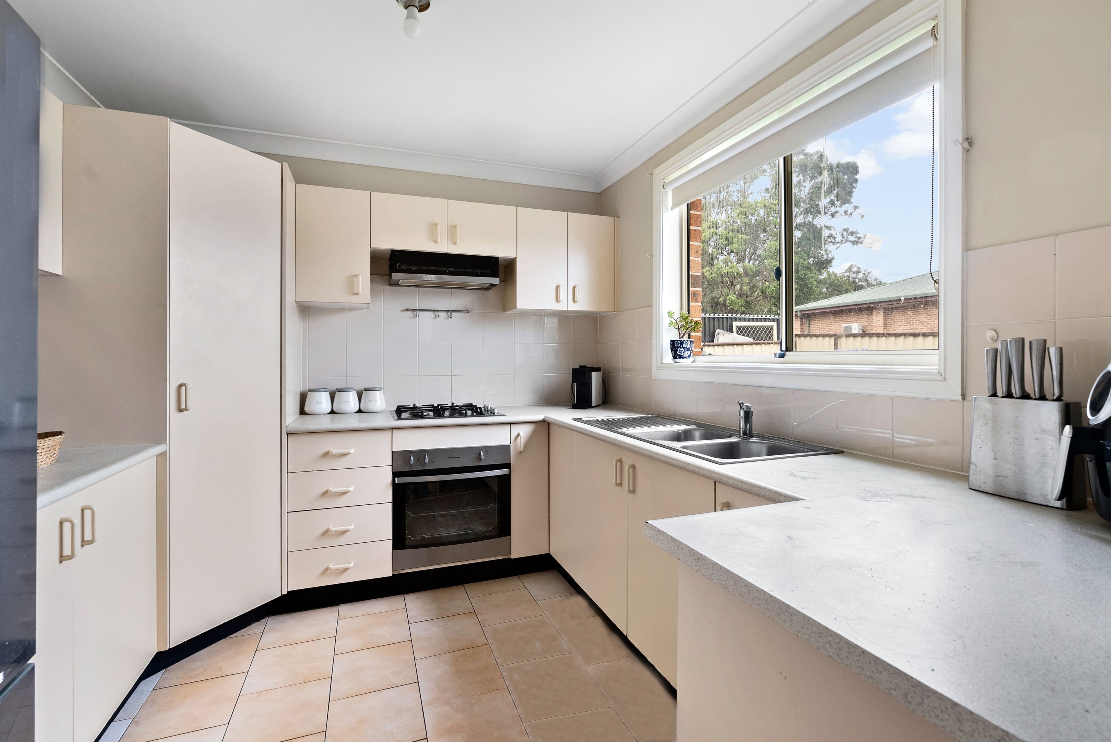 51 Fitzgerald Avenue, Edensor Park NSW 2176, Edensor Park - Thumbnail 5
