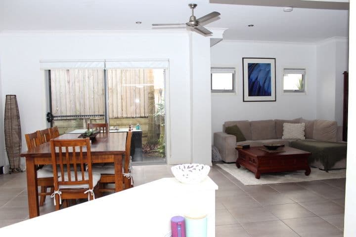 5-7 Ashbourne Terrace, Biggera Waters QLD 4216, Biggera Waters - Thumbnail 2