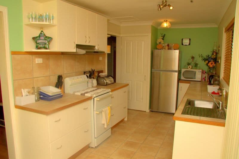 35 Bradman Avenue, WARILLA NSW 2528, Warilla - Thumbnail 3