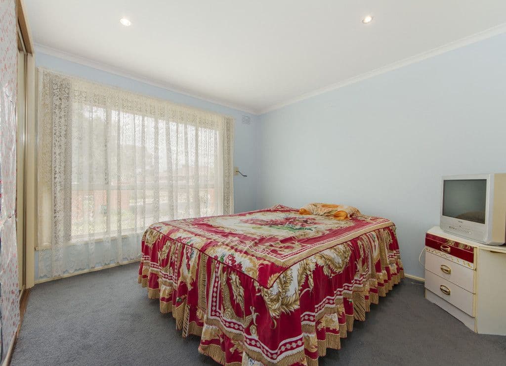 32 Tarana Crescent, Kings Park VIC 3021, Kings Park - Thumbnail 4