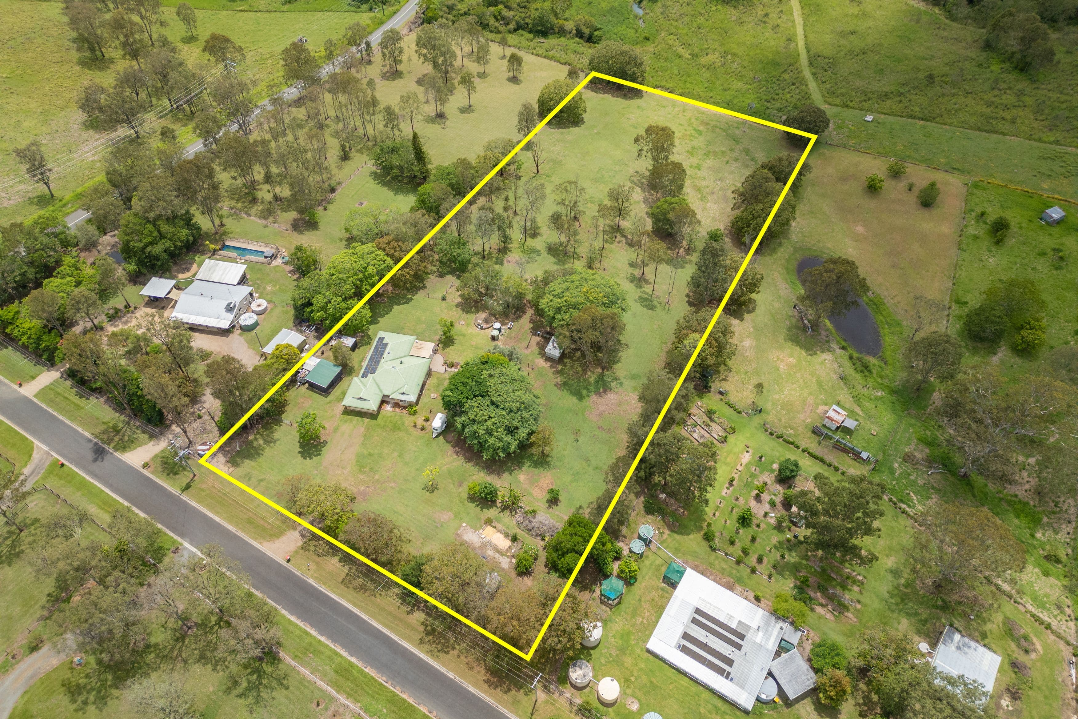 11 Glenmore Road, Mount Archer QLD 4514, Mount Archer - Thumbnail 2