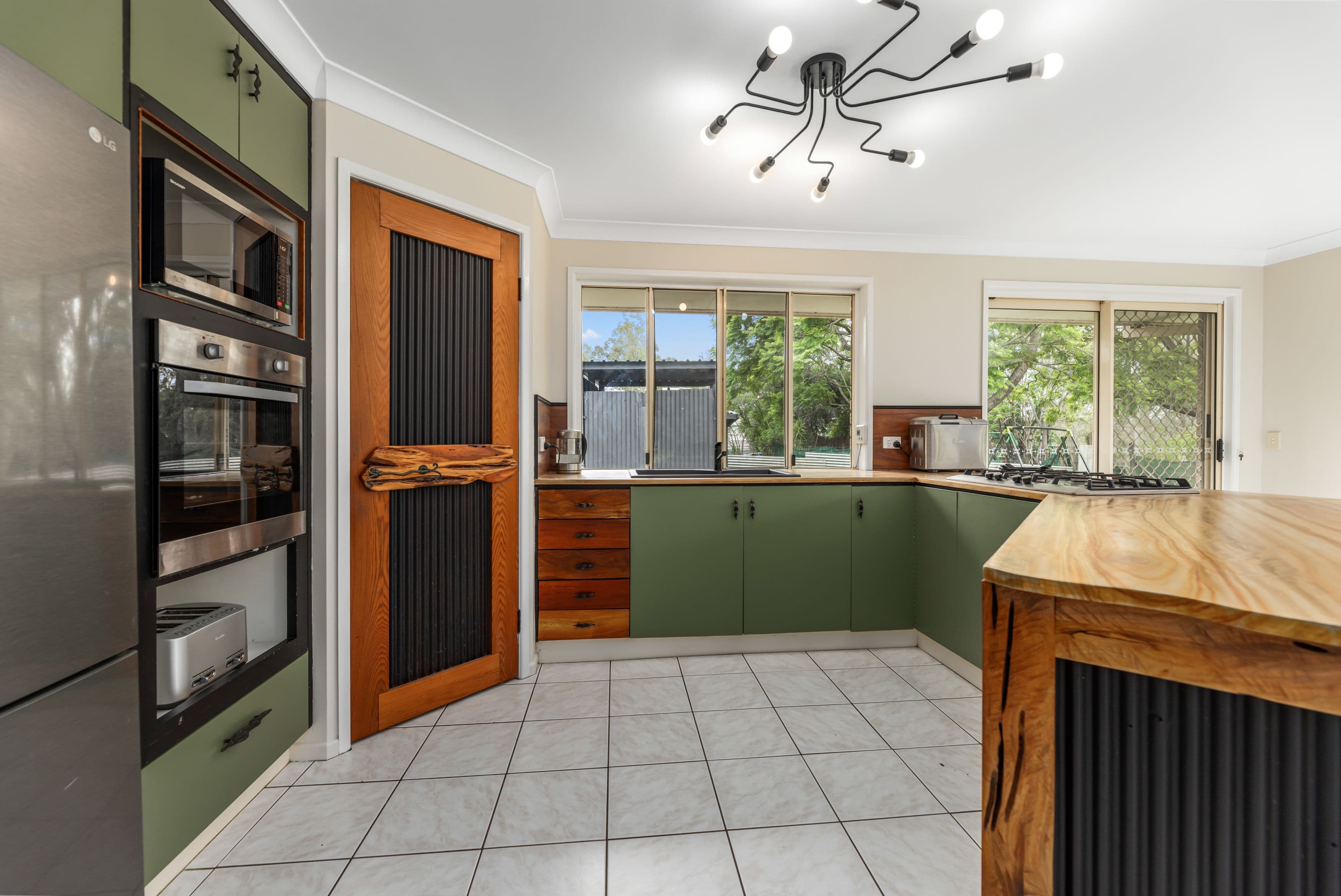 11 Glenmore Road, Mount Archer QLD 4514, Mount Archer - Thumbnail 5