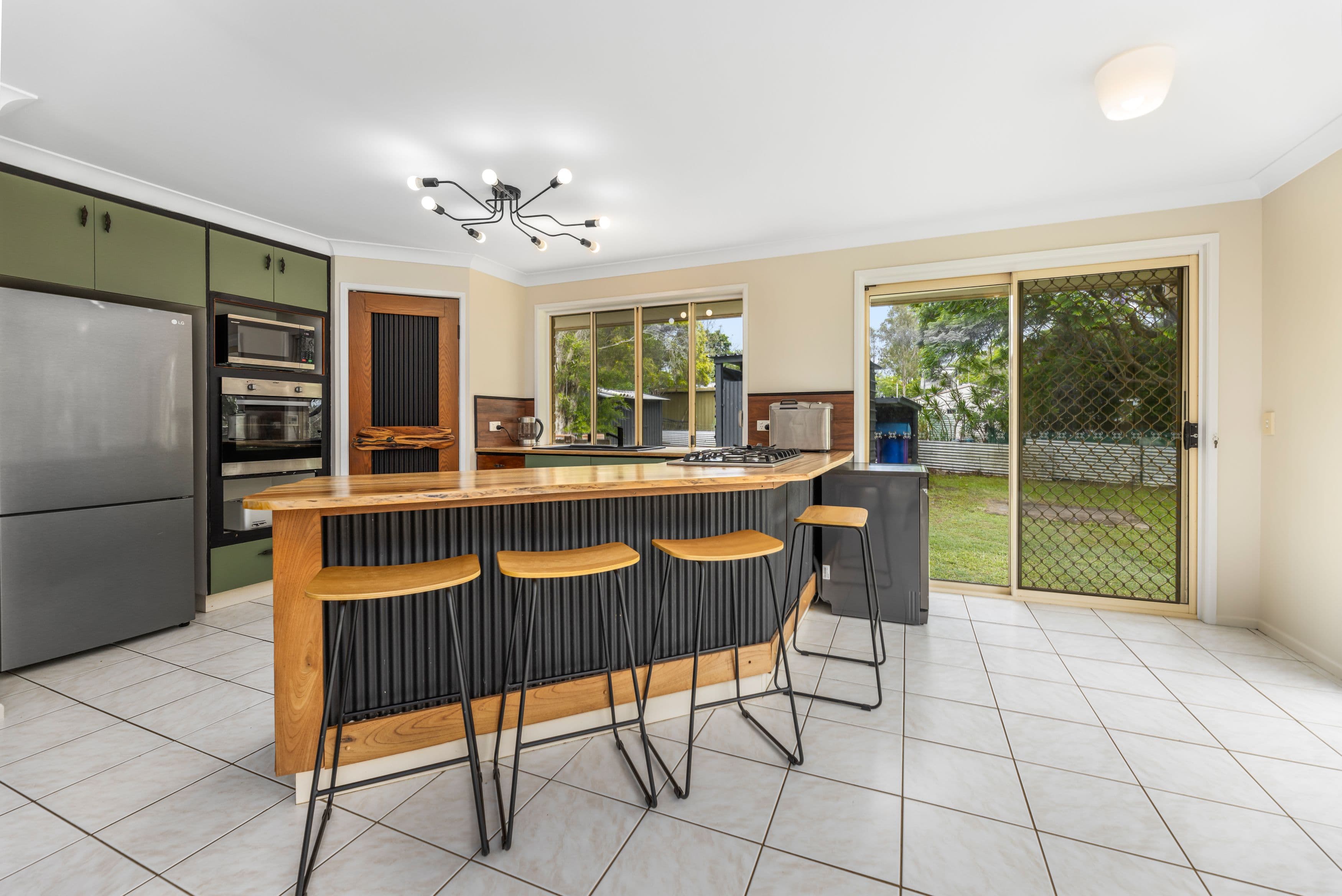 11 Glenmore Road, Mount Archer QLD 4514, Mount Archer - Thumbnail 6