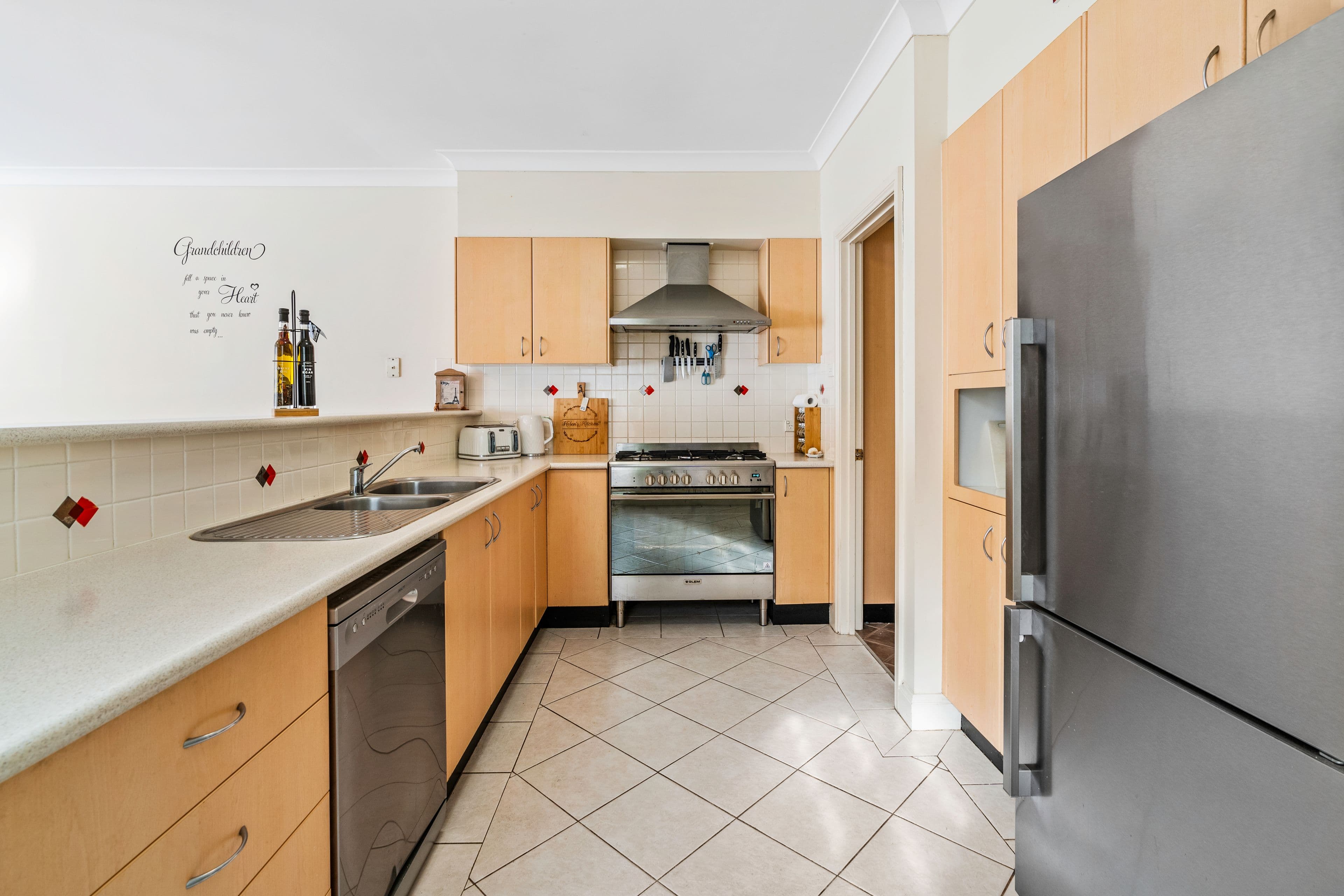14 Lochview Crescent, Mount Annan NSW 2567, Mount Annan - Thumbnail 4