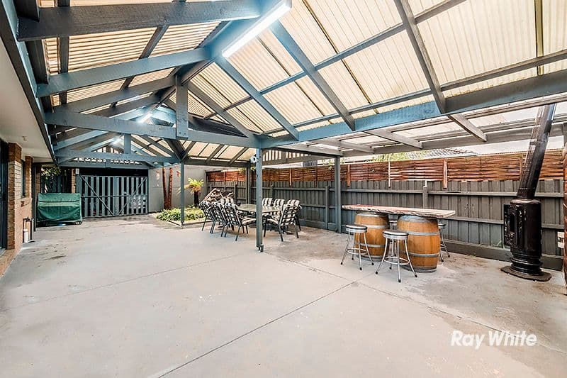 14 Pine Hill Court, Cranbourne North VIC 3977, Cranbourne North - Thumbnail 8