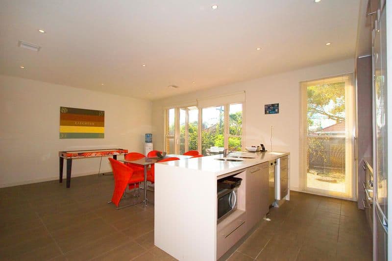 52 Centre Dandenong Road, CHELTENHAM VIC 3192, Cheltenham - Thumbnail 4
