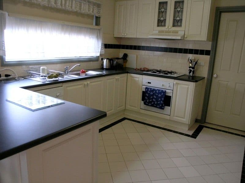 ELTHAM VIC 3095, Eltham - Thumbnail 2