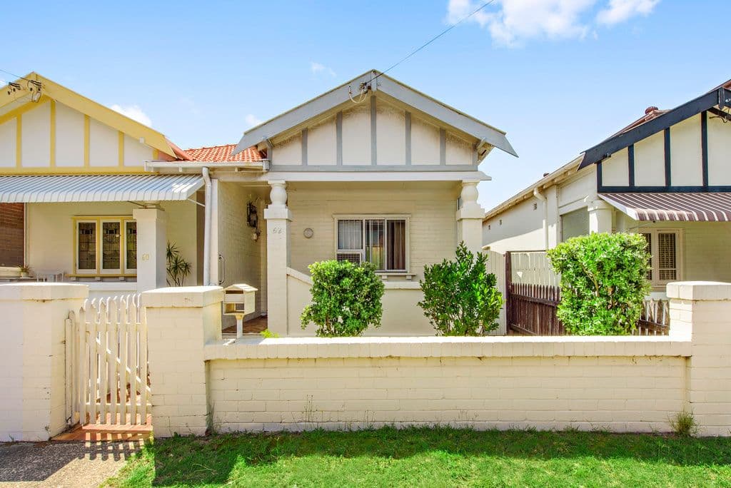 62 Glenayr Avenue, North Bondi - Image 1