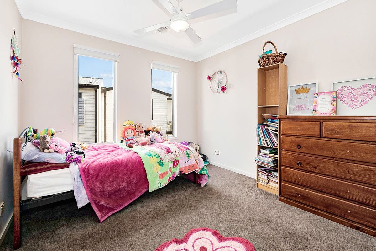 10 Mickleham Drive, Cranbourne North VIC 3977, Cranbourne North - Thumbnail 5