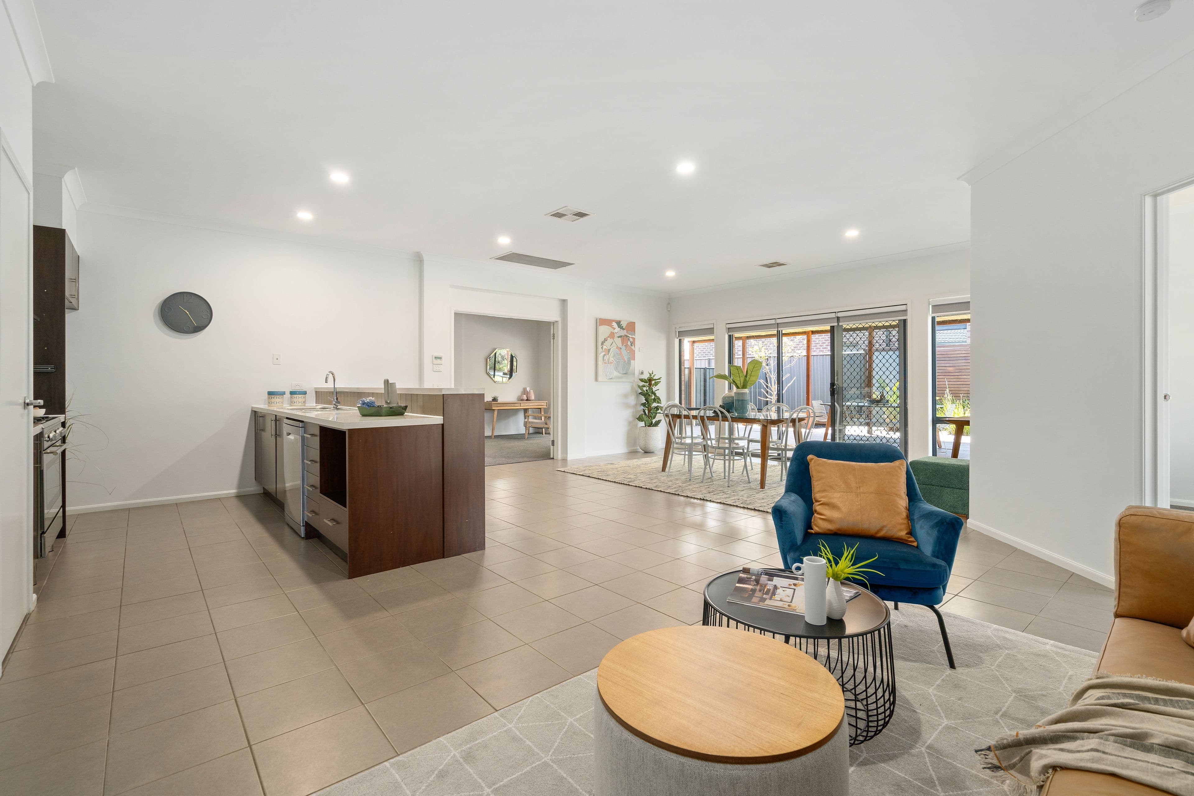 6 Atlas Street, Roxburgh Park VIC 3064, Roxburgh Park - Thumbnail 4
