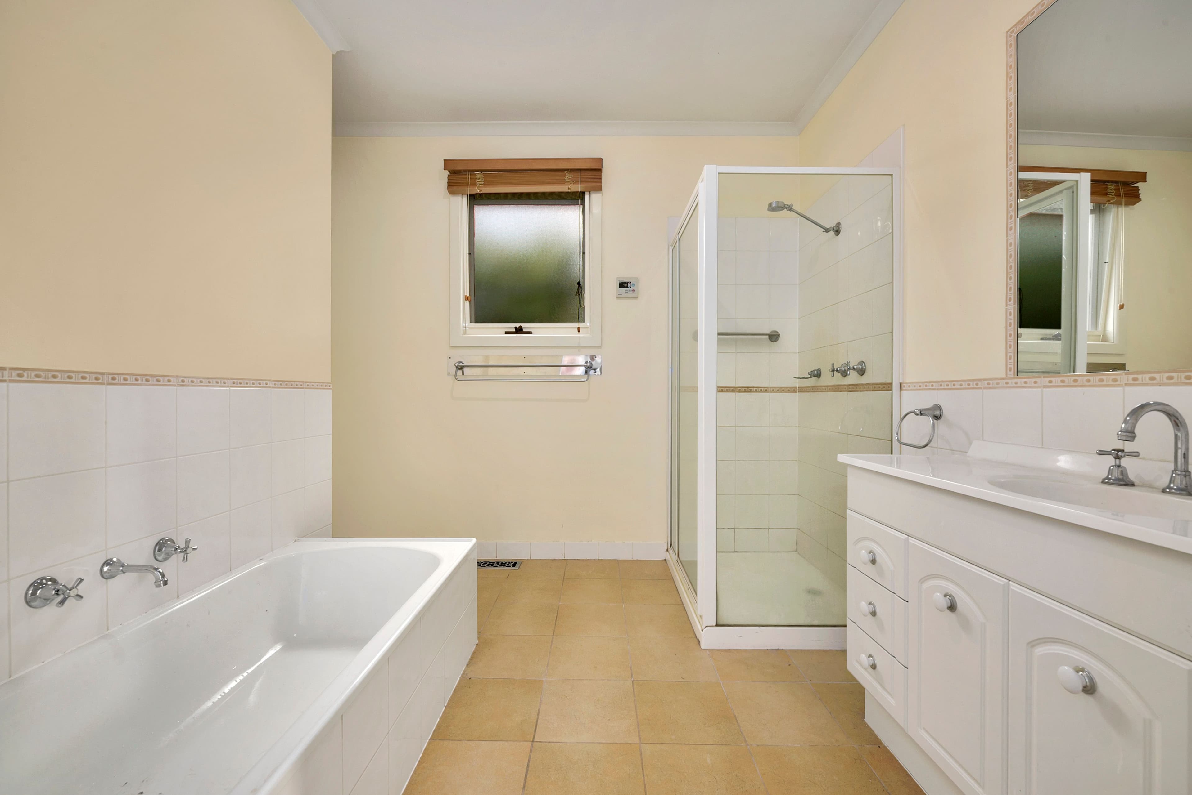 47 Russell Crescent, Doncaster East VIC 3109, Doncaster East - Thumbnail 5