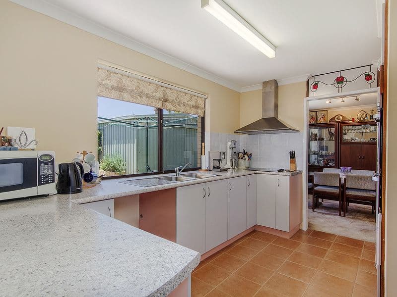8 Elysee Court, Port Kennedy WA 6172, Port Kennedy - Thumbnail 2