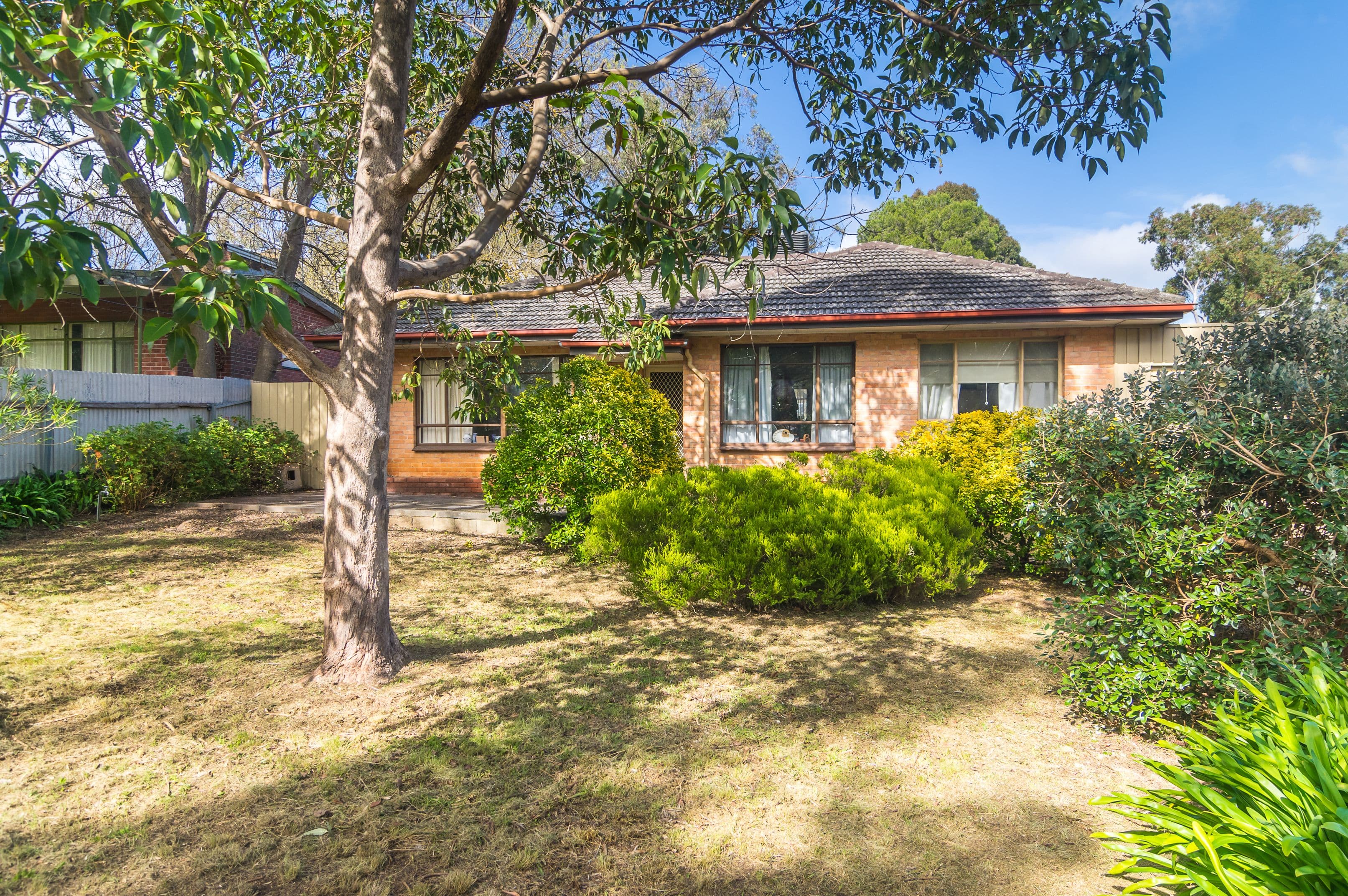 6 Suffolk Road, Hawthorndene SA 5051, Hawthorndene - Thumbnail 2