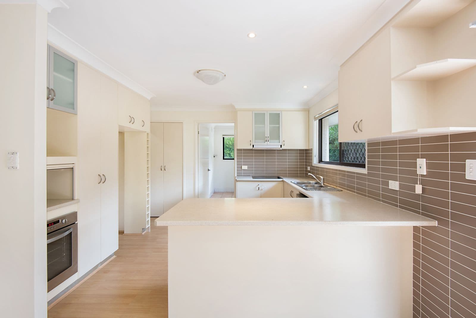 25 Holder Street, Wishart QLD 4122, Wishart - Thumbnail 4