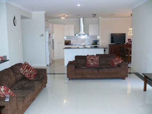 1 Yarama Court, UPPER COOMERA QLD 4209, Upper Coomera - Thumbnail 3