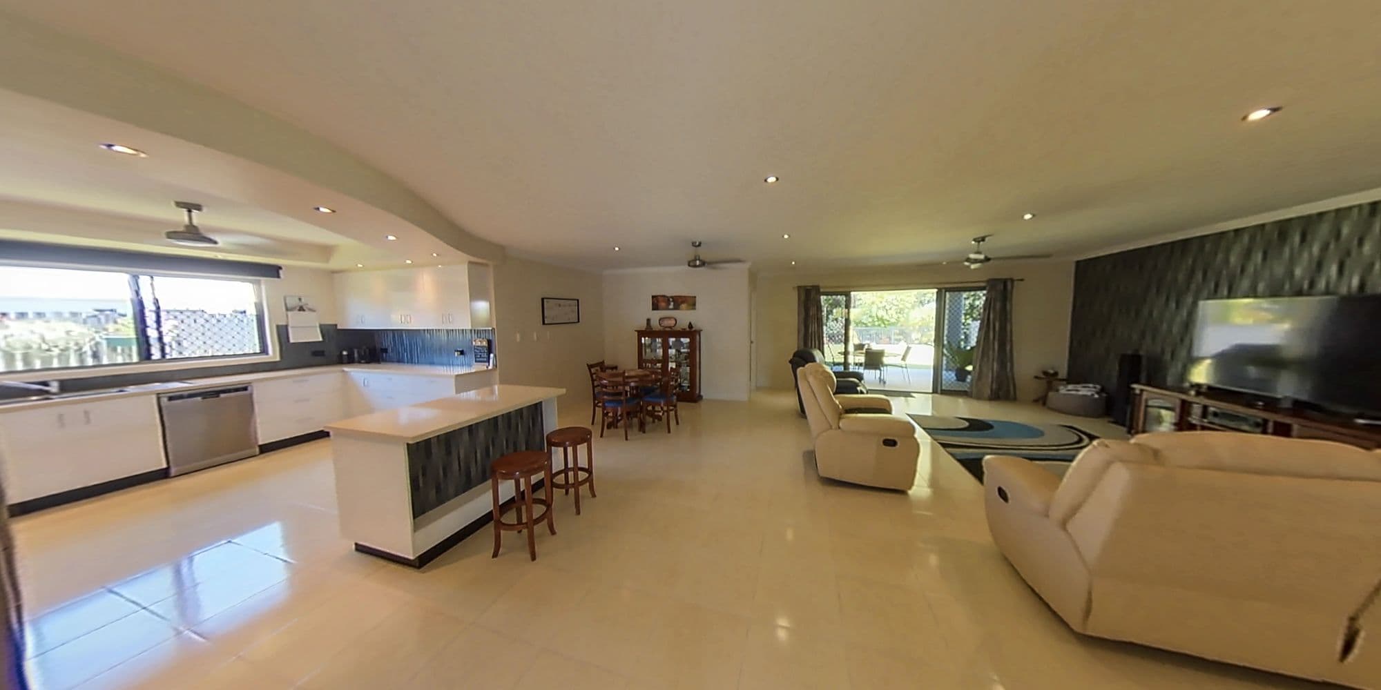 6 Clipper Court, SOUTH MISSION QLD 4852, South Mission Beach - Thumbnail 3