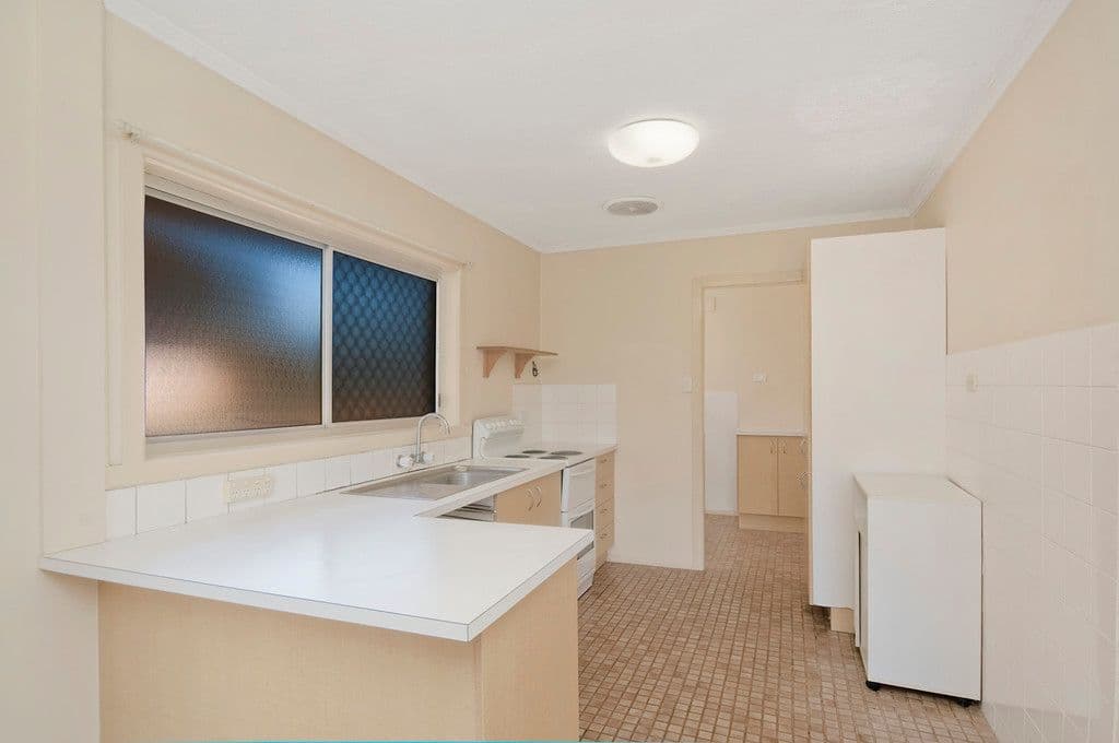 15 Tahiti Avenue, PALM BEACH QLD 4221, Palm Beach - Thumbnail 6