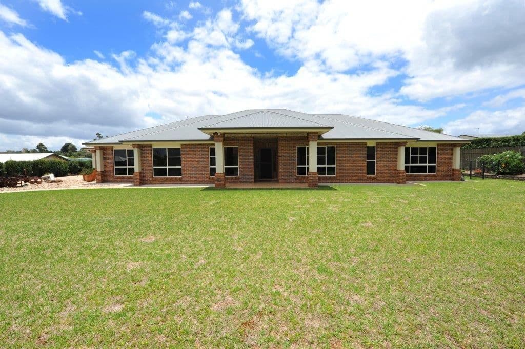 54 Palmer Drive, HIGHFIELDS QLD 4352, Highfields - Image 1