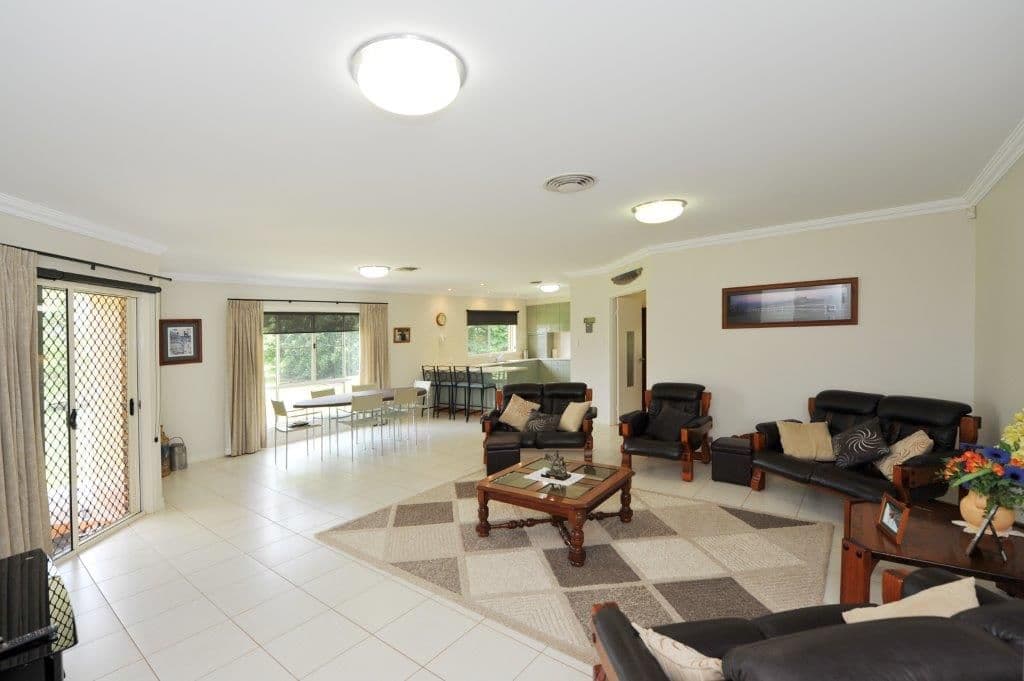 54 Palmer Drive, HIGHFIELDS QLD 4352, Highfields - Thumbnail 2