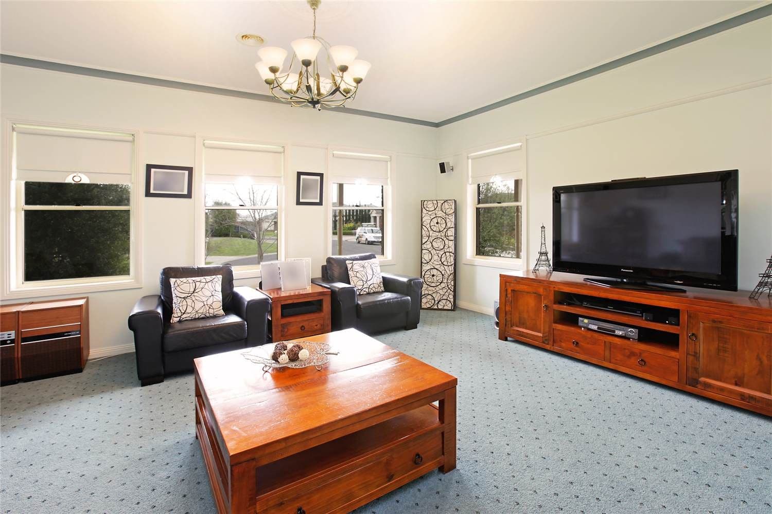 23 Pineview Court, LARA VIC 3212, Lara - Image 1