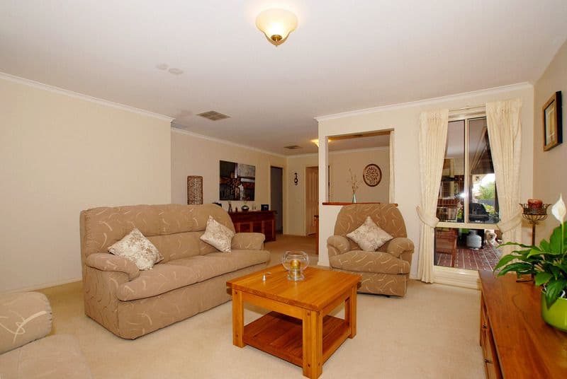 2 Ebony Drive, LANGWARRIN VIC 3910, Langwarrin - Thumbnail 4