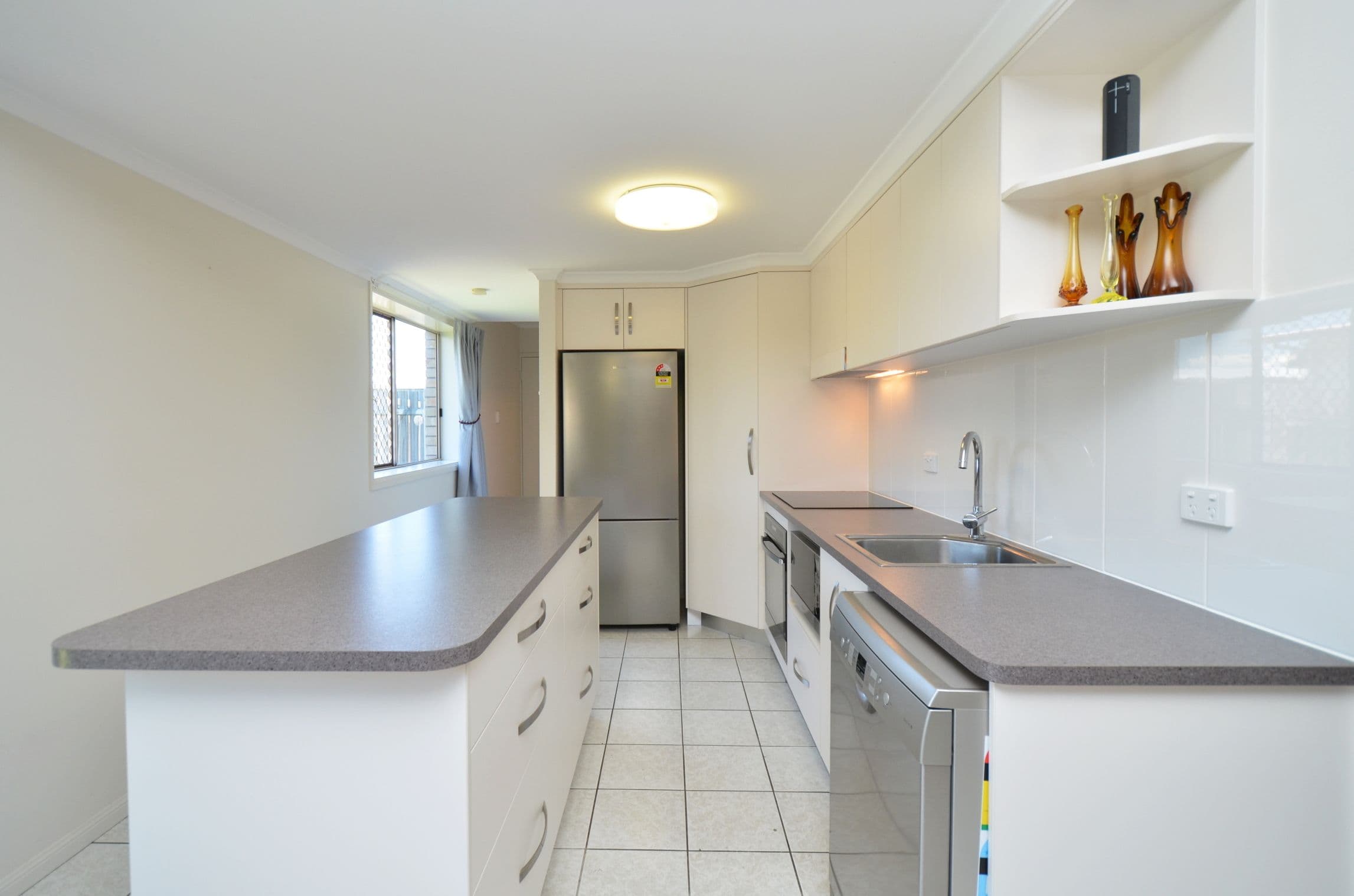 36 Kitchener Road, Pimlico QLD 4812, Pimlico - Thumbnail 2