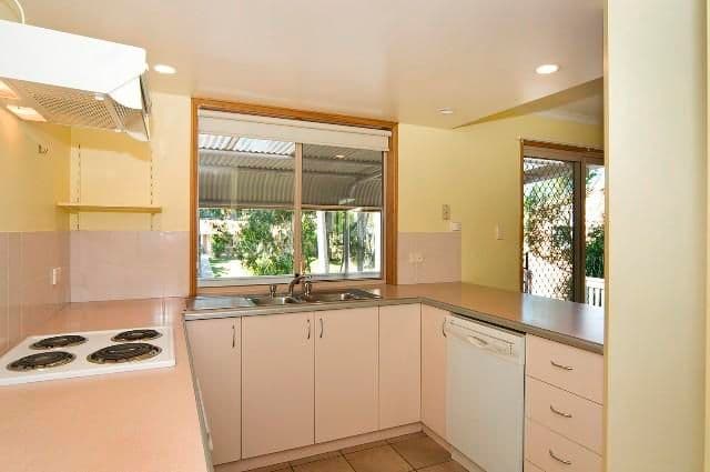 16 Heron Drive, AROONA QLD 4551, Aroona - Thumbnail 4