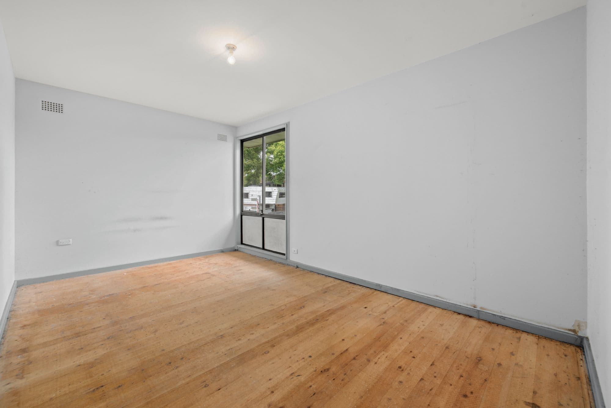 6 Wanganella Way, Airds NSW 2560, Airds - Thumbnail 8