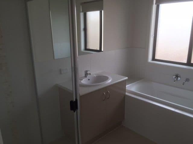 23 Clarke Street, Wallaroo SA 5556, Wallaroo - Thumbnail 6