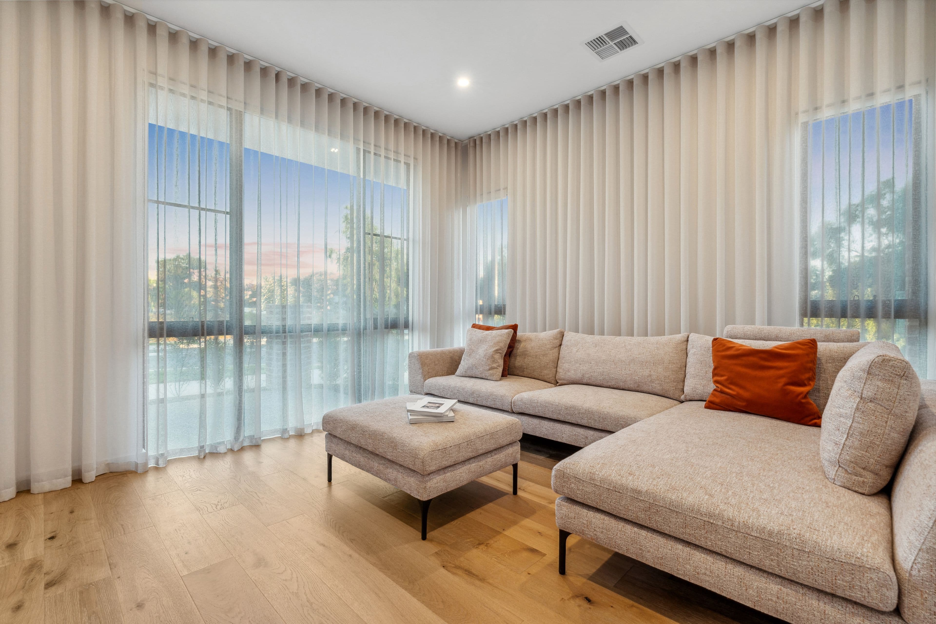 18 Wiltshire Drive, Lightsview SA 5085, Lightsview - Thumbnail 2