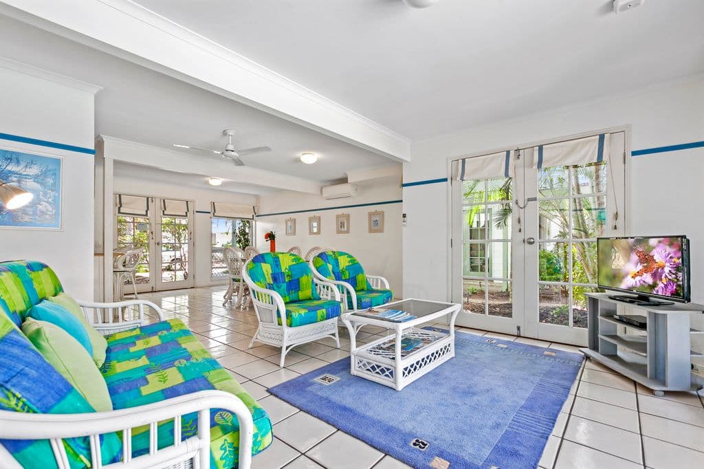 12 Robert Street, Noosaville QLD 4566, Noosaville - Thumbnail 2