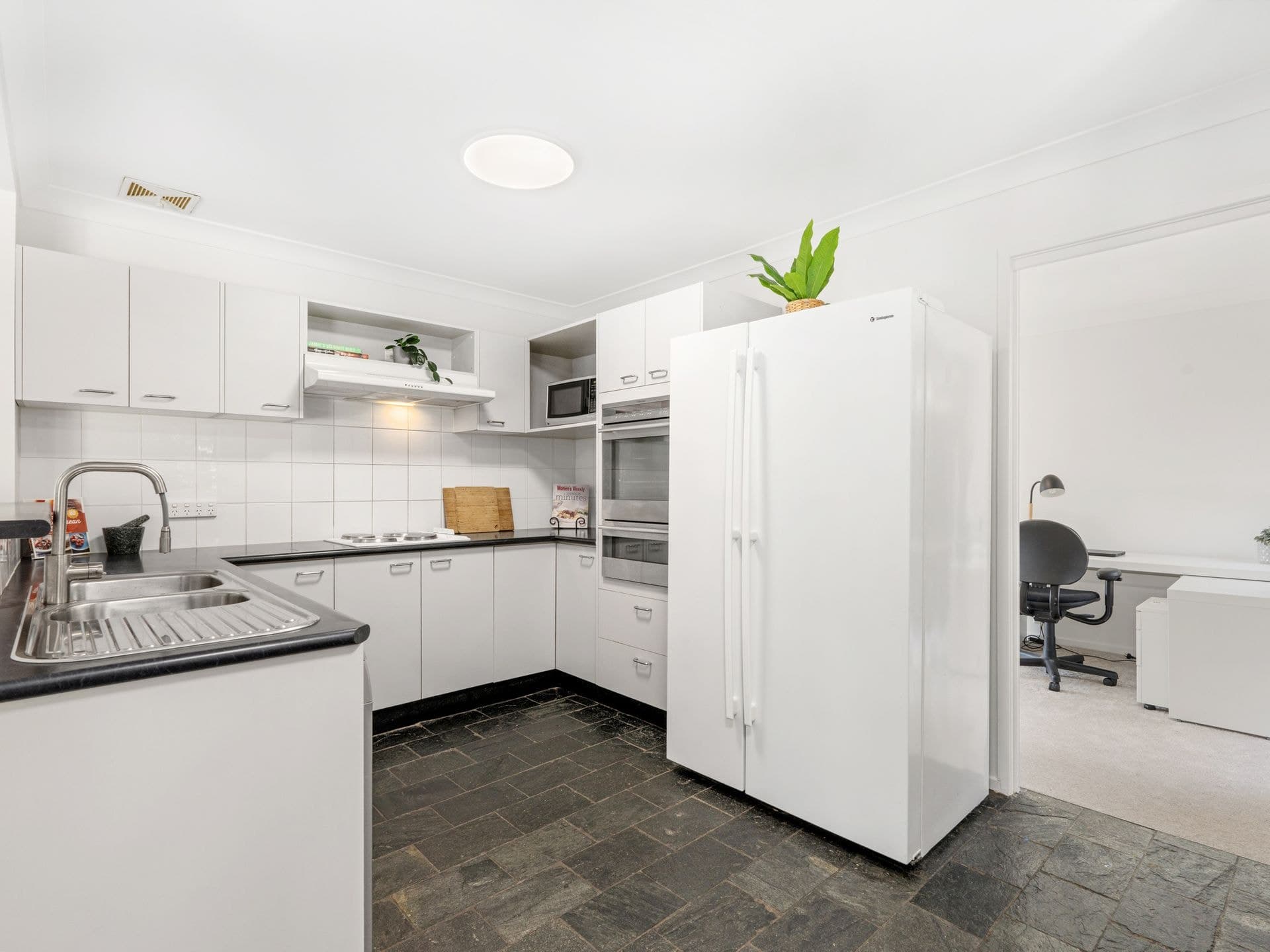 2 Mosman Place, Barden Ridge, NSW, 2234, Barden Ridge - Thumbnail 4