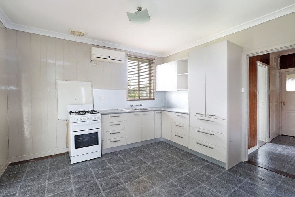 35 and 37 Wisteria Grove, Norlane VIC 3214, Norlane - Thumbnail 2