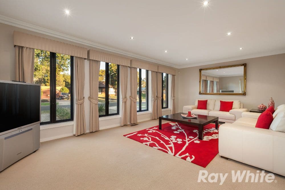 31 Coventry Crescent, Mill Park VIC 3082, Mill Park - Thumbnail 4