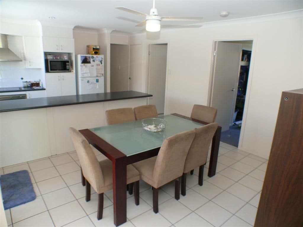 12 Lake Manchester Drive, LOGAN RESERVE QLD 4133, Logan Reserve - Thumbnail 2