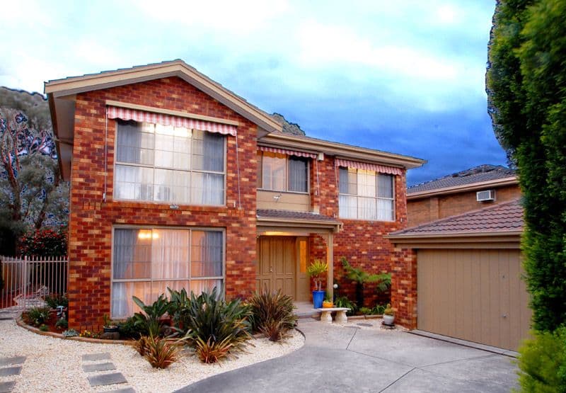 27 Wakley Crescent, WANTIRNA SOUTH VIC 3152, Wantirna South - Image 1