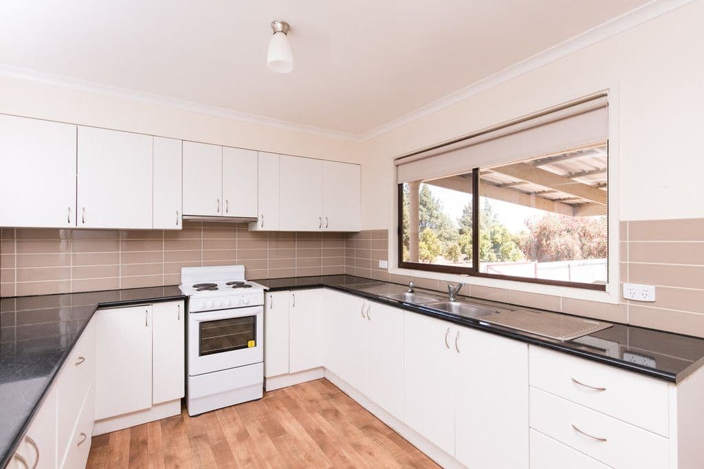 12 Gum Street, Red Cliffs VIC 3496, Red Cliffs - Thumbnail 2