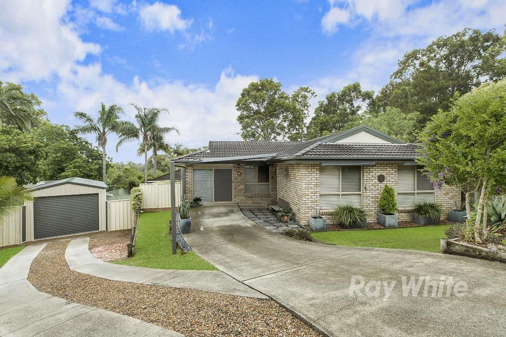 23 Canopus Close, Marmong Point - Image 1
