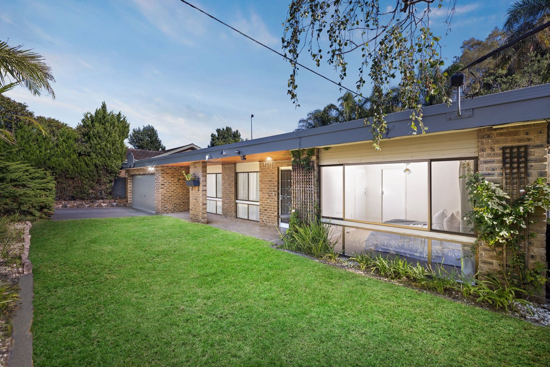8 Kayden Street, Cheltenham VIC 3192, Cheltenham - Image 1