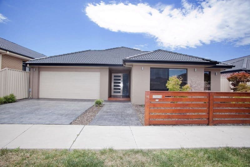 1/4 Box Road, Briar Hill, Briar Hill - Image 1