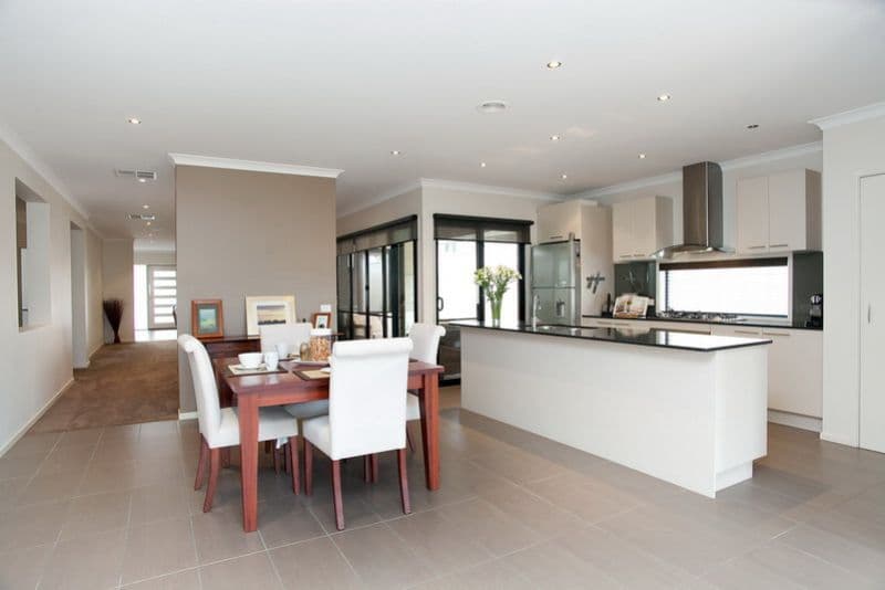 1/4 Box Road, Briar Hill, Briar Hill - Thumbnail 2